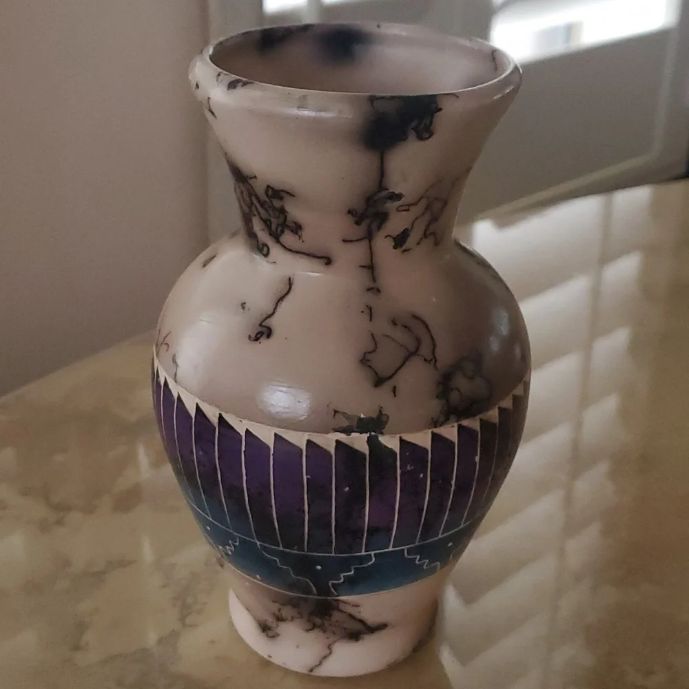 Authentic Navajo Horsehair Vase nwot